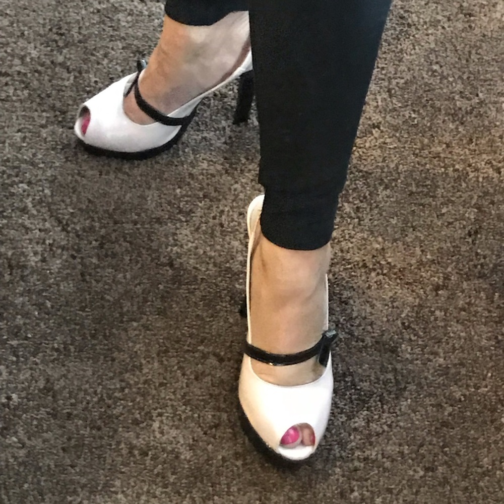 🍀NWOT 2 for $15 Pastel pink/black patent leather - Picture 3 of 7